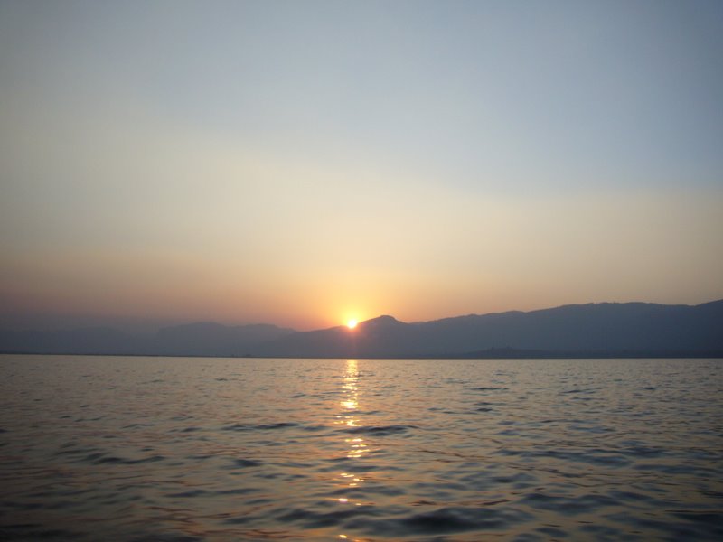 Travel - Myanmar - Inle Lake - Second Boat Trip - Back to Queen Inn